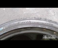 2 gomme 245 40 21 YOKOHAMA A925