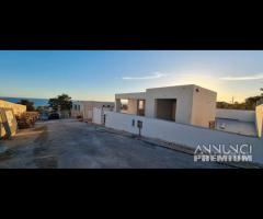 Triscina villa 4 vani nuova con giardino est