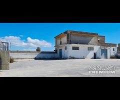Castelvetrano locale 200 con spazio est. 1400 mq - 11