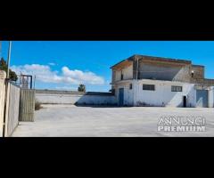 Castelvetrano locale 200 con spazio est. 1400 mq - 14
