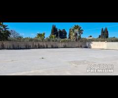 Castelvetrano locale 200 con spazio est. 1400 mq - 23