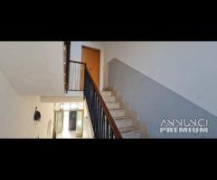 Unità immobiliare con 2 app + garage - 12