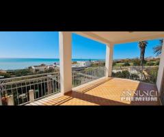 Triscina villa con giardino oltre veranda v. mare - 15