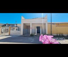 Selinunte casa ind. 4 vani con veranda coperta