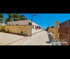 Triscina, villa indipendente con veranda vista mar - 12