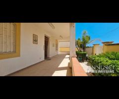 Triscina, villa indipendente con veranda vista mar - 23