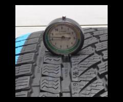 2 GOMME 245 40 20 NOKIAN A1758