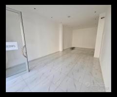 Locale ad uso commerciale mq.50 - 11