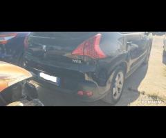 Rivambi Peugeot 3008 1.6D del 2013 motore 9H05