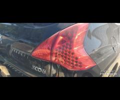Rivambi Peugeot 3008 1.6D del 2013 motore 9H05 - 14