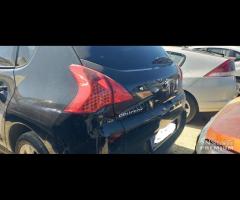 Rivambi Peugeot 3008 1.6D del 2013 motore 9H05 - 15