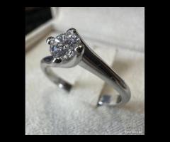 ANELLO SOLITARIO ORO 18kt. CON DIAMANTE ct. 0,40