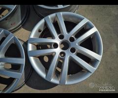 Cerchi In Lega Da 16" Per Volkswagen Golf 6 - 7