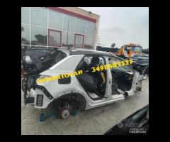 Volkswagen T-Roc 2023 Scocca per tagliate