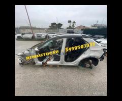 Volkswagen T-Roc 2023 Scocca per tagliate