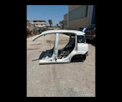 Ricambi Fiat Panda 2016 scocca lato sinistro