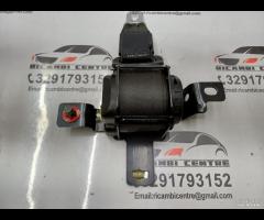 CINTURA DI SICUREZZA POSTERIORE CENTRALE KIA VENGA