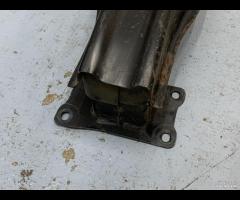 RINFORZO TRAVERSA PARAURTI SUPPORTO POSTERIORE VW - 13