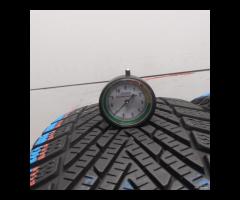 4 GOMME 215 50 17 PIRELLI A1872