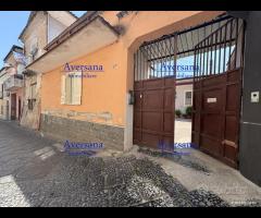 Porzione di cortile semindipendente