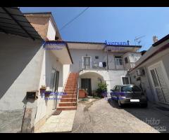 Porzione di cortile semindipendente