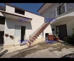 Porzione di cortile semindipendente