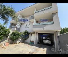 Villa con porticato recente costruzione