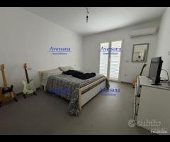 Villa con porticato recente costruzione - 16