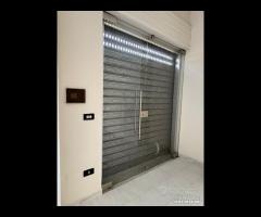 Locale commerciale 80 mq con doppia vetrina - 7