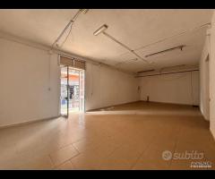 Locale commerciale 100mq