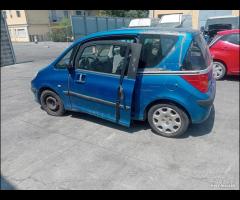 Peugeot 1007 2008 Demolita - Per Ricambi