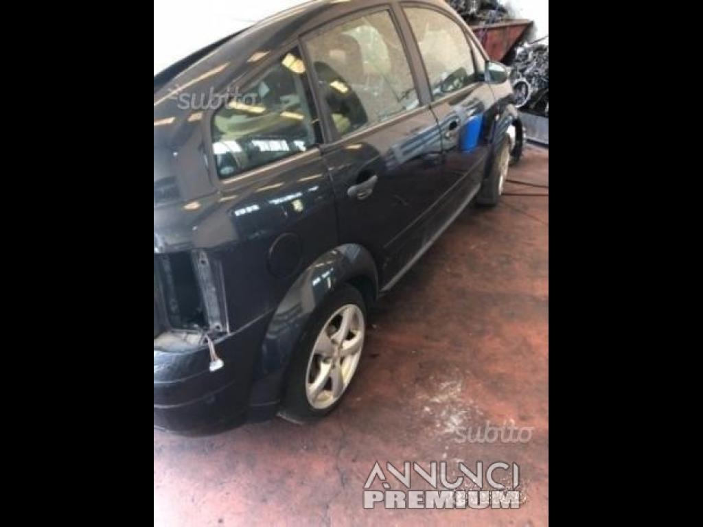 Audi a2 ricambi - 1