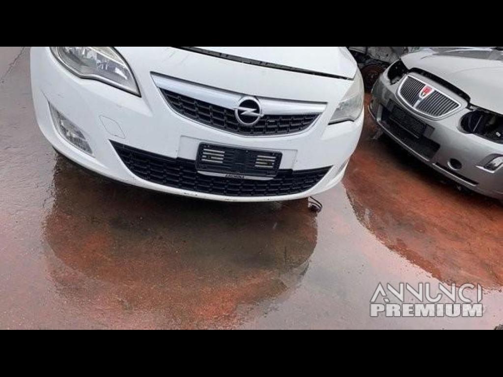 Frontale muso completo Opel Astra J per ricambi - 1