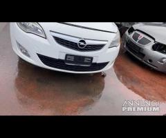Frontale muso completo Opel Astra J per ricambi