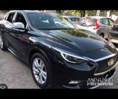 Infiniti q30 2017 ricambi
