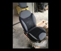Interni fiat 500 l pelle azzurra