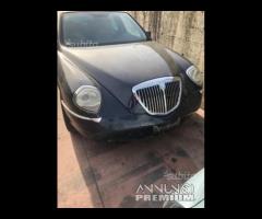 Lancia tesis ricambi