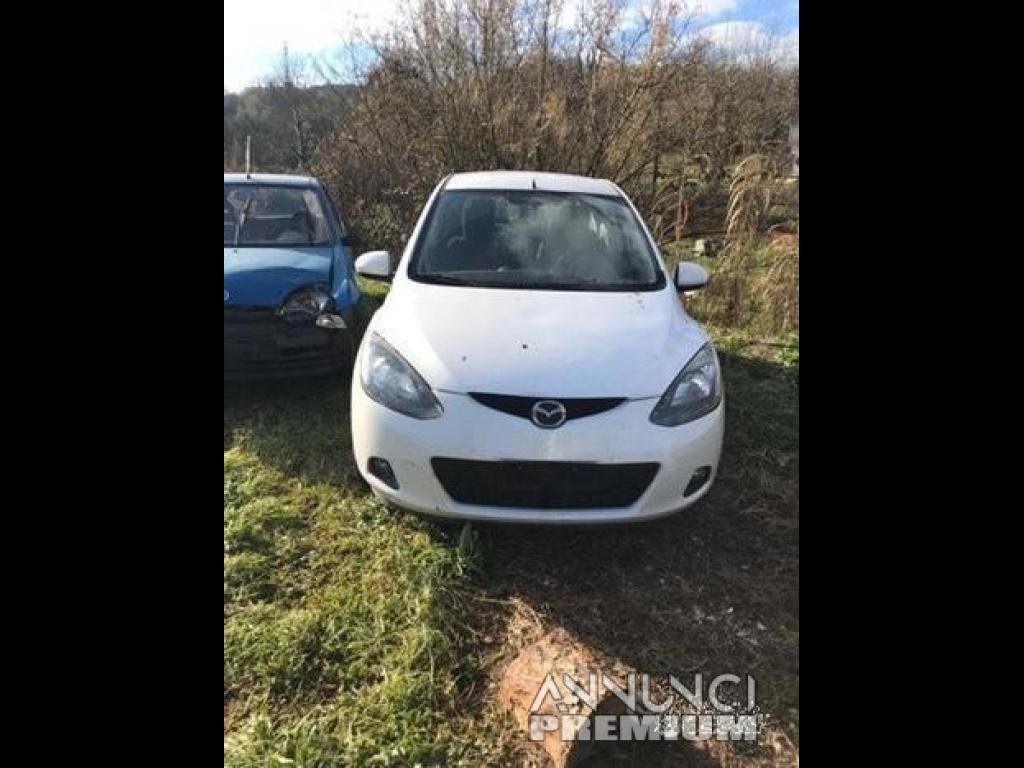 Mazda 2 2011 ricambi - 1