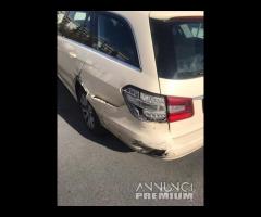 Mercedes classe e 220 cdi 2012 ricambi