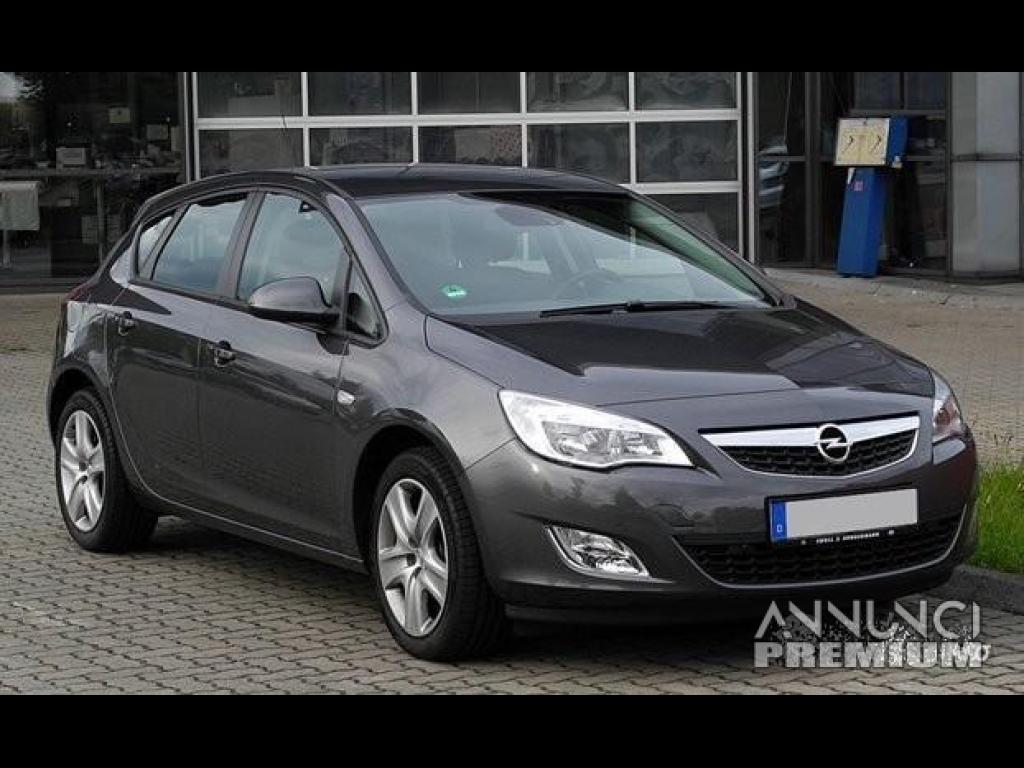 Opel astra j 2015 ricambi - 1