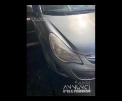 Opel corsa d 2012 ricambi