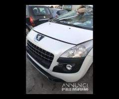 Peugeot 3008 1.6 hdi ricambi