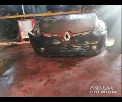 Renault clio 2014 ricambi disponibile