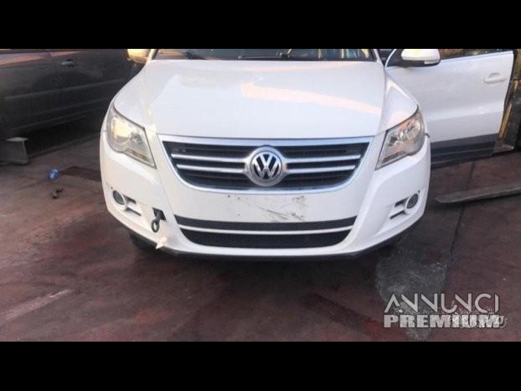 Tiguan 2010 bianca ricambi - 1
