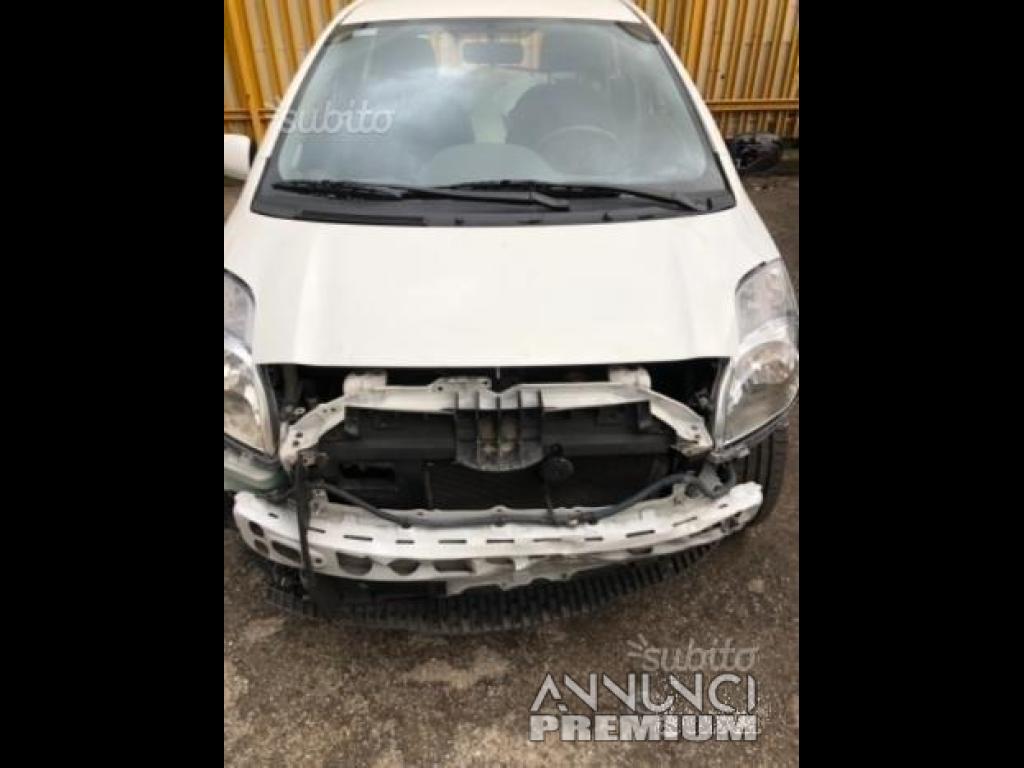 Yaris 2010 ricambi - 1