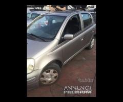 Yaris anno 2005 ricambi