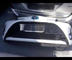 Yaris ibrida 2015 ricambi