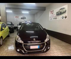 Peugeot 208 1.2 benzina Allure tagliandata 2017