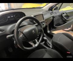 Peugeot 208 1.2 benzina Allure tagliandata 2017 - 11