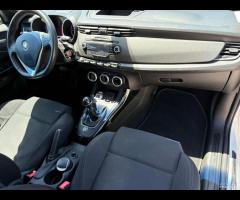 Alfa Romeo Giulietta 1.6 JTDm-2 105 CV Distinctive - 6